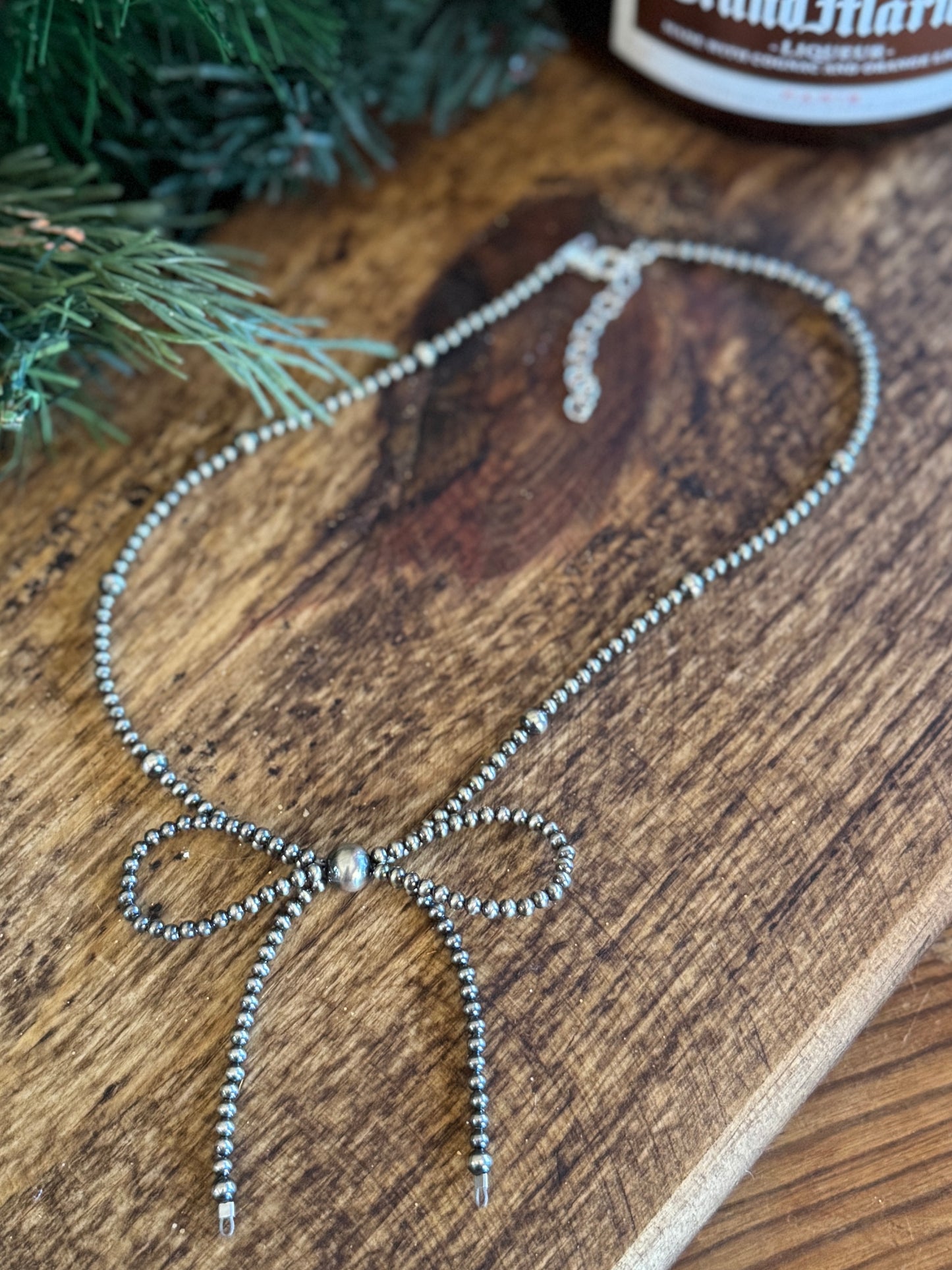 {Faith} Smaller Navajo Pearl Bow Necklace